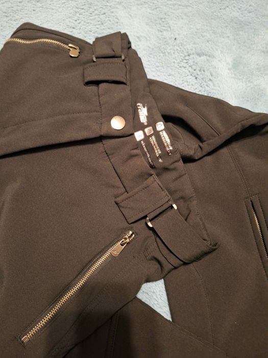 Pantaloni de ski/snowboard/sporturi de iarna