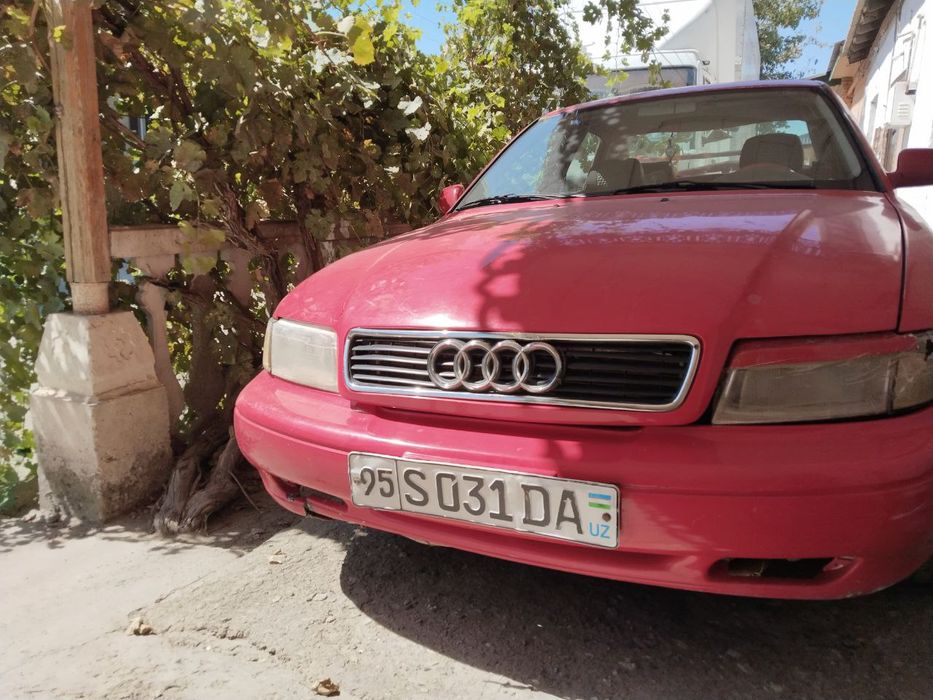 Audio moshinasi sotiladi