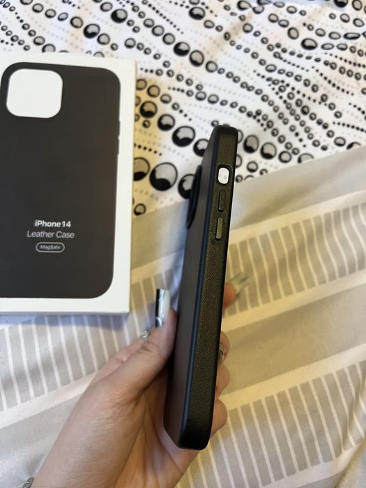 husa din piele Iphone 14 neagra originala
