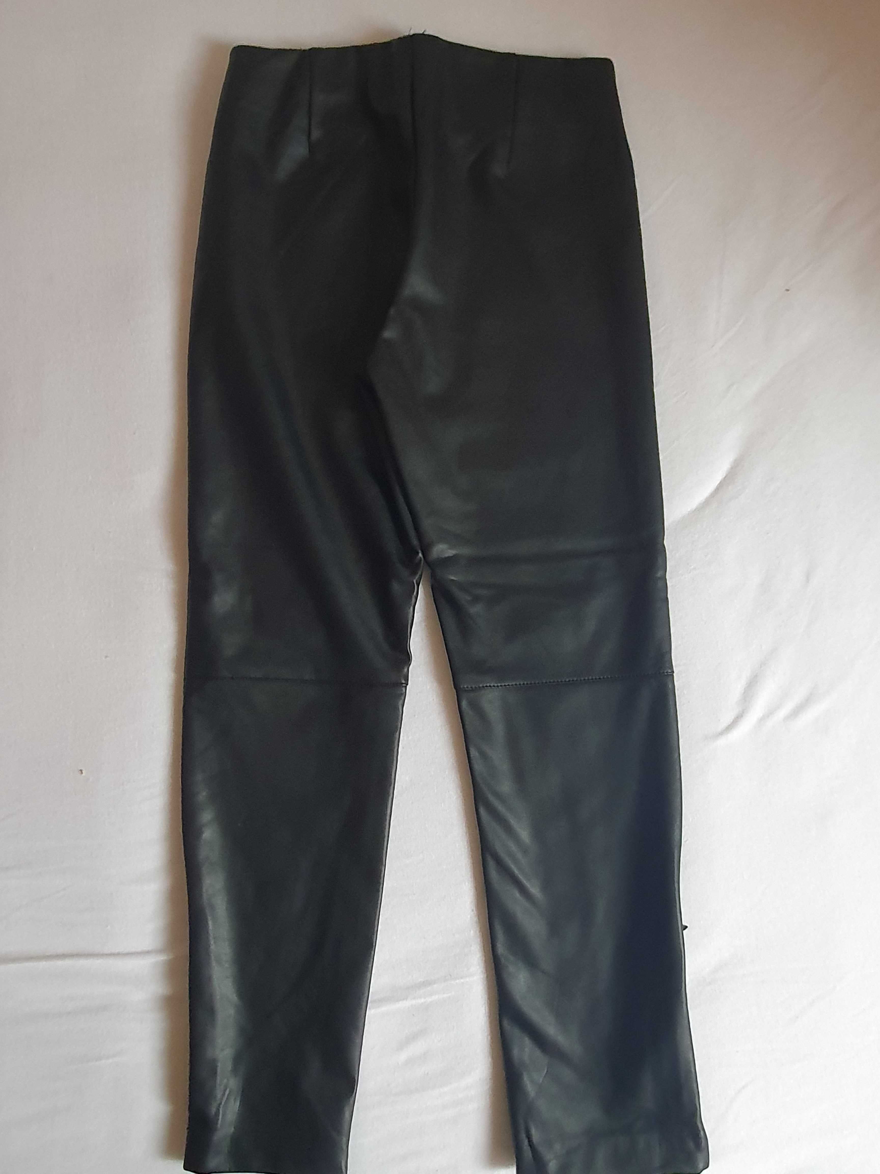 Vand pantaloni imitatie piele, marca Zara, mar. 152 cm