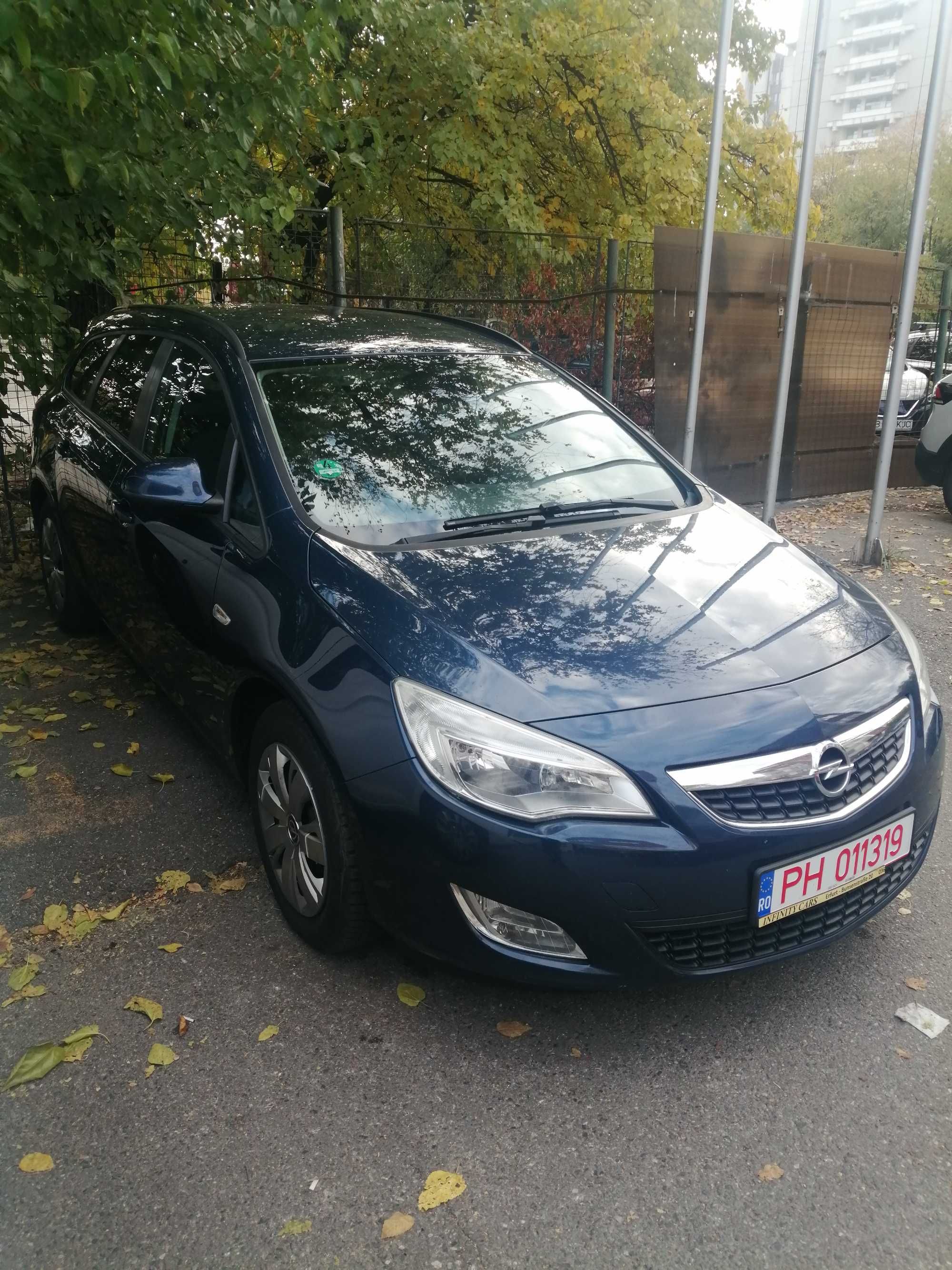 2011 Opel Astra J Sports Tourer 1.6 benzina, 116 cp,inscris recent
