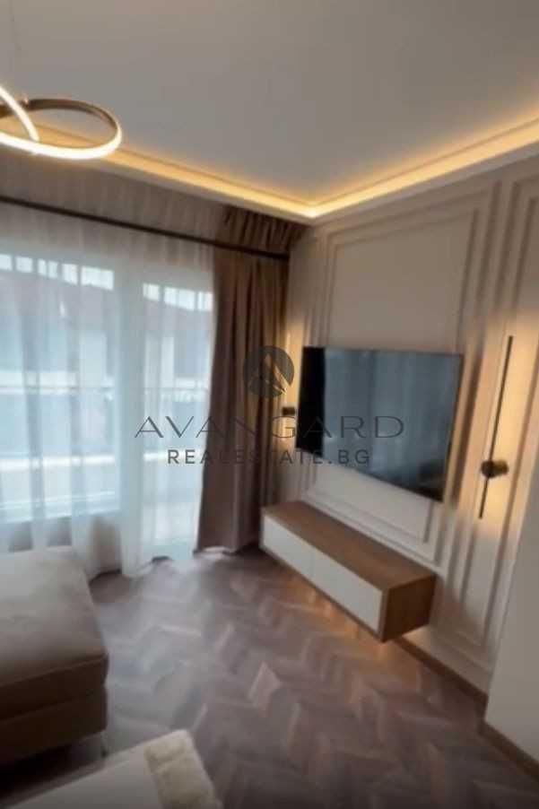 Продава се Тристаен апартамент в Пловдив, Христо Смирненски - 149 кв.м за 1502 €/кв.м - Снимка #3