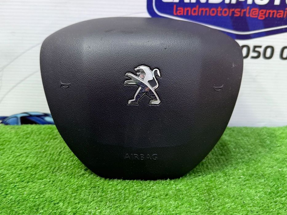 AIRBAG VOLAN PEUGEOT 208 2015 1.0 BENZINA / BERLINA 3 USI COD OEM 98072114ZD 2012-2019