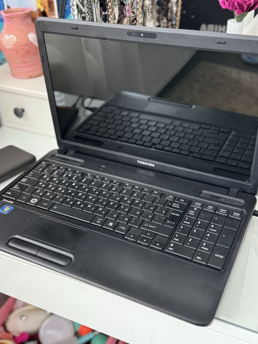 Ноутбук Toshiba