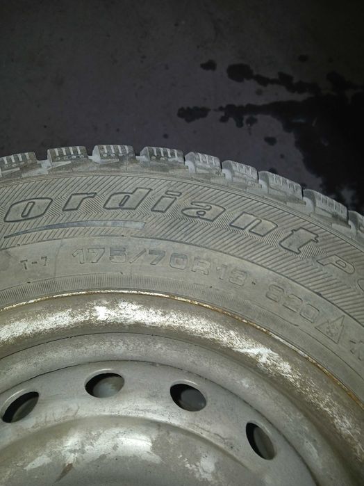 Шины шипованные на ВАЗ 175/70/13