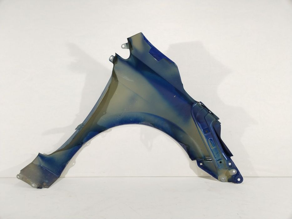 Aripa stanga fata Toyota Corolla, 2013, 2014, 2015, 2016, 2017, 2018.