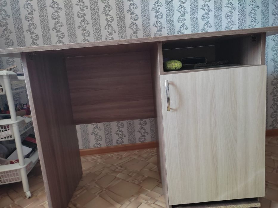 Окушыларга арналган парта стол сатылады