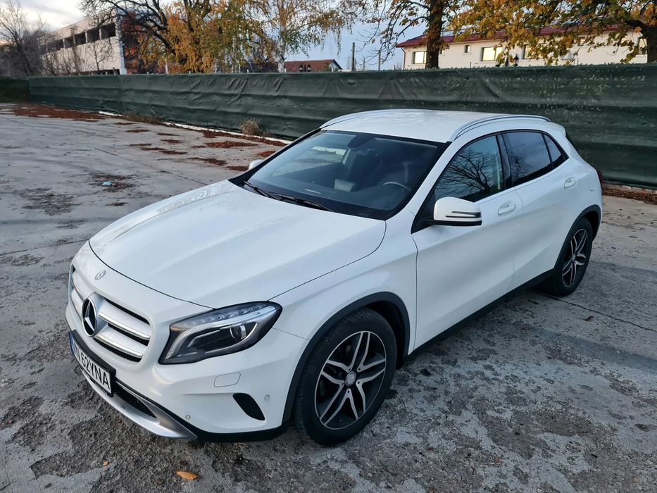 Mercedes-Benz GLA Mercedes-Benz GLA 200