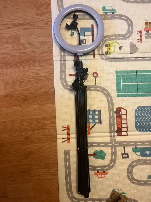 Lampa circulara telefon