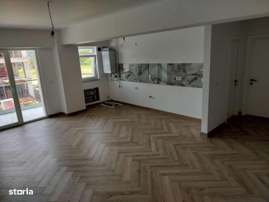 Vând apartament 2 camere Mioveni bloc nou GATA Pt MUTAT loc de parcare