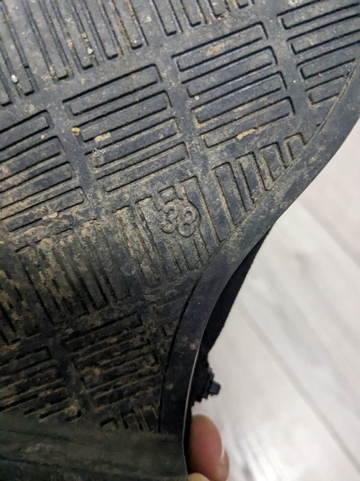 Vand pantofi catifea negrii nr 38