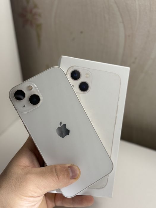 Продам айфон 13 в белом цвете