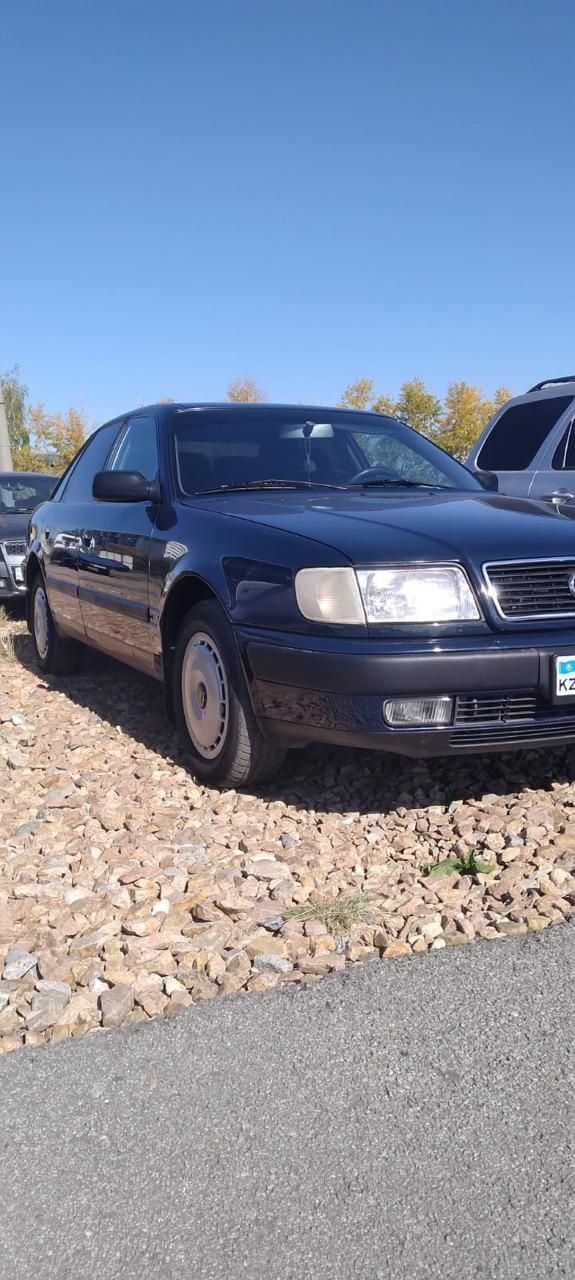 Ауди100. Состояние отличное.