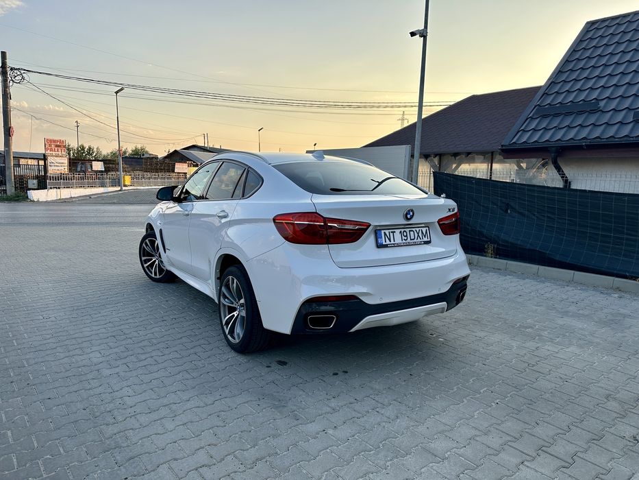 BMW X6 3.0d 258 cp M-Packet