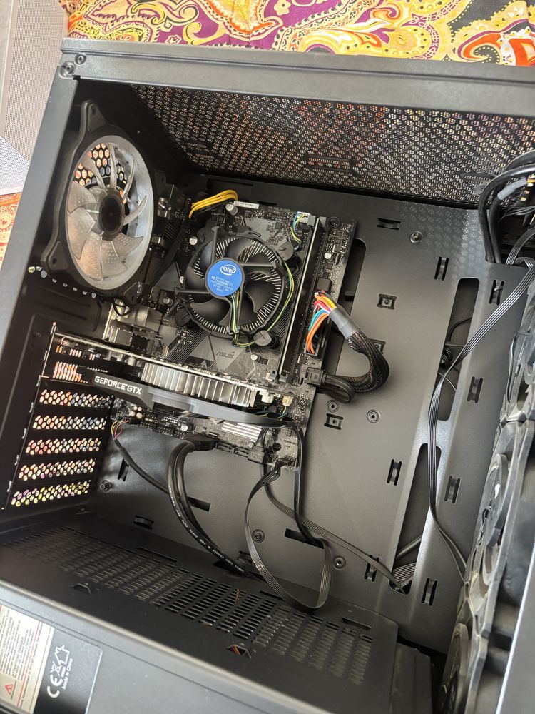 Геймърски Компютър ASUS
