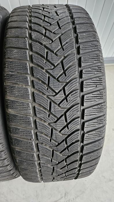 Anvelope iarna 235 45 18