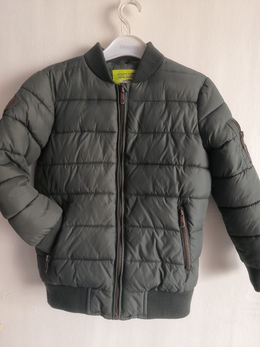 Продам зимнюю куртку для мальчика, 128