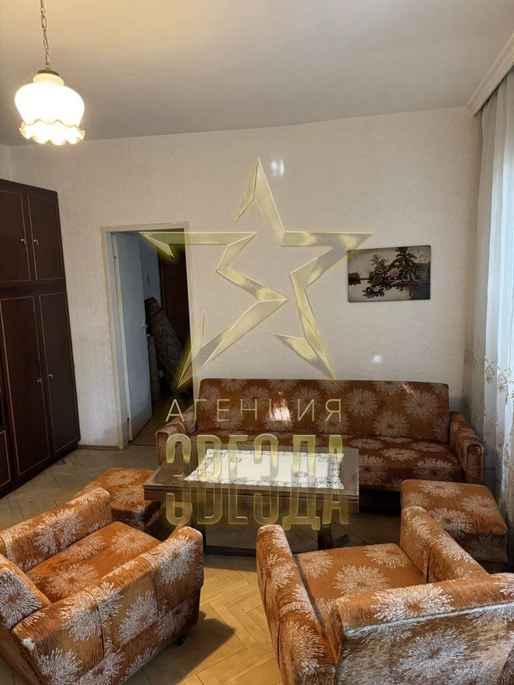 **Продава се тристаен апартамент в Кършияка, Пловдив**