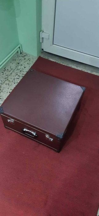 Vând acordeon Parrot 60 bași