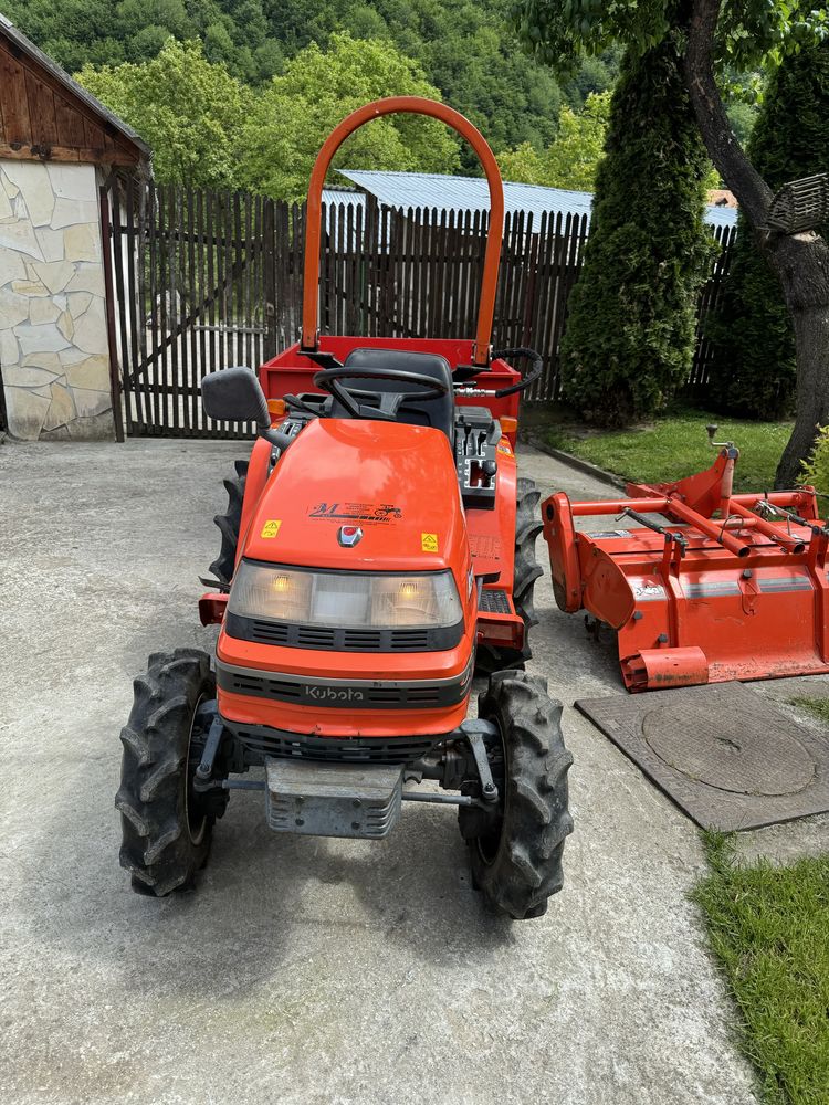 Tractor KUBOTA aste a13