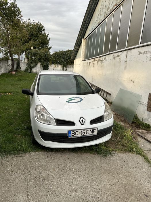 Vand Renault Clio diesel  2008 autoutilitara