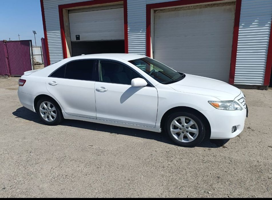 Продам комплект колесных дисков  для Toyota Camry 40/45