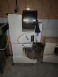 Malaxor aluat , Mixer planetar