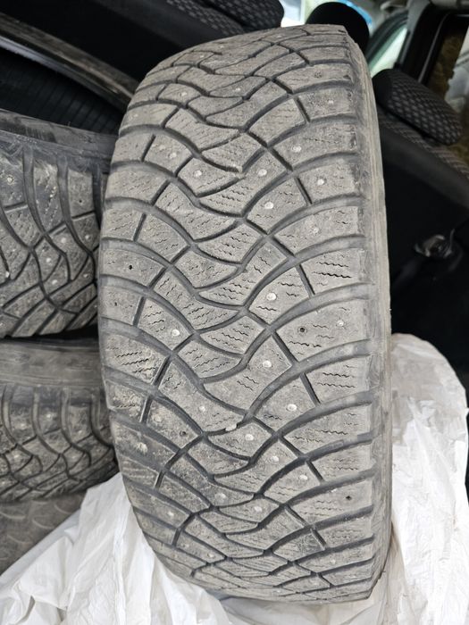 Шины зимние Dunlop
