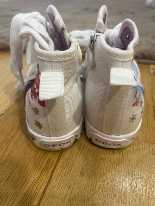 Обувки за момиче mayoral  и Skechers