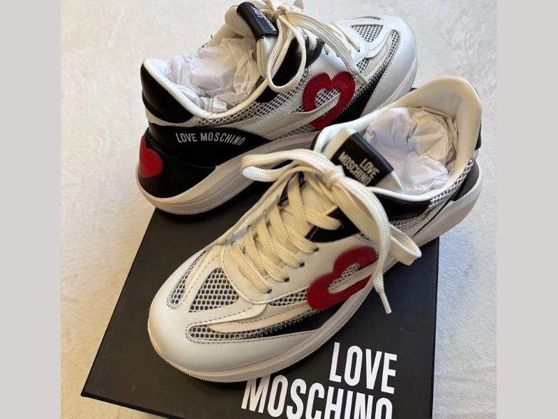 Love Moschino оригинални маратонки