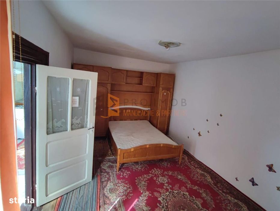 Casa tip parter + mansarda in zona Centru