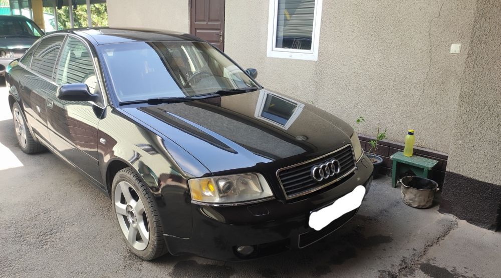 Автомобиль Audi A6 C5