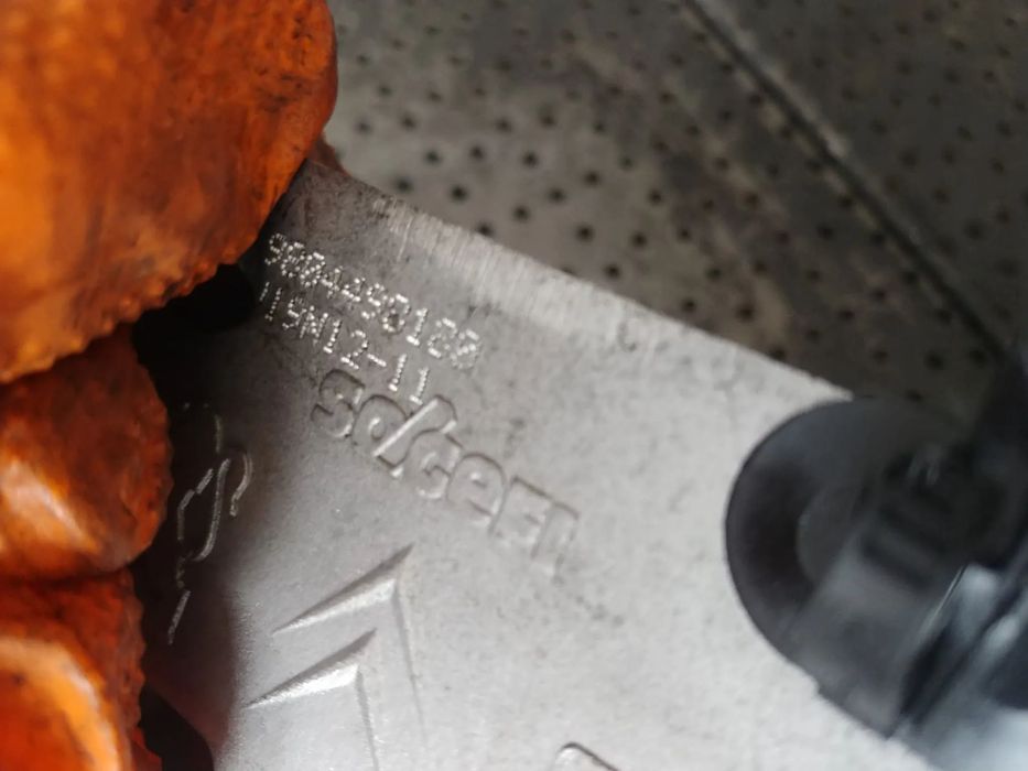 suport carcasa combustibil  2.0 hdi ah01  peugeot 5008 9804498180