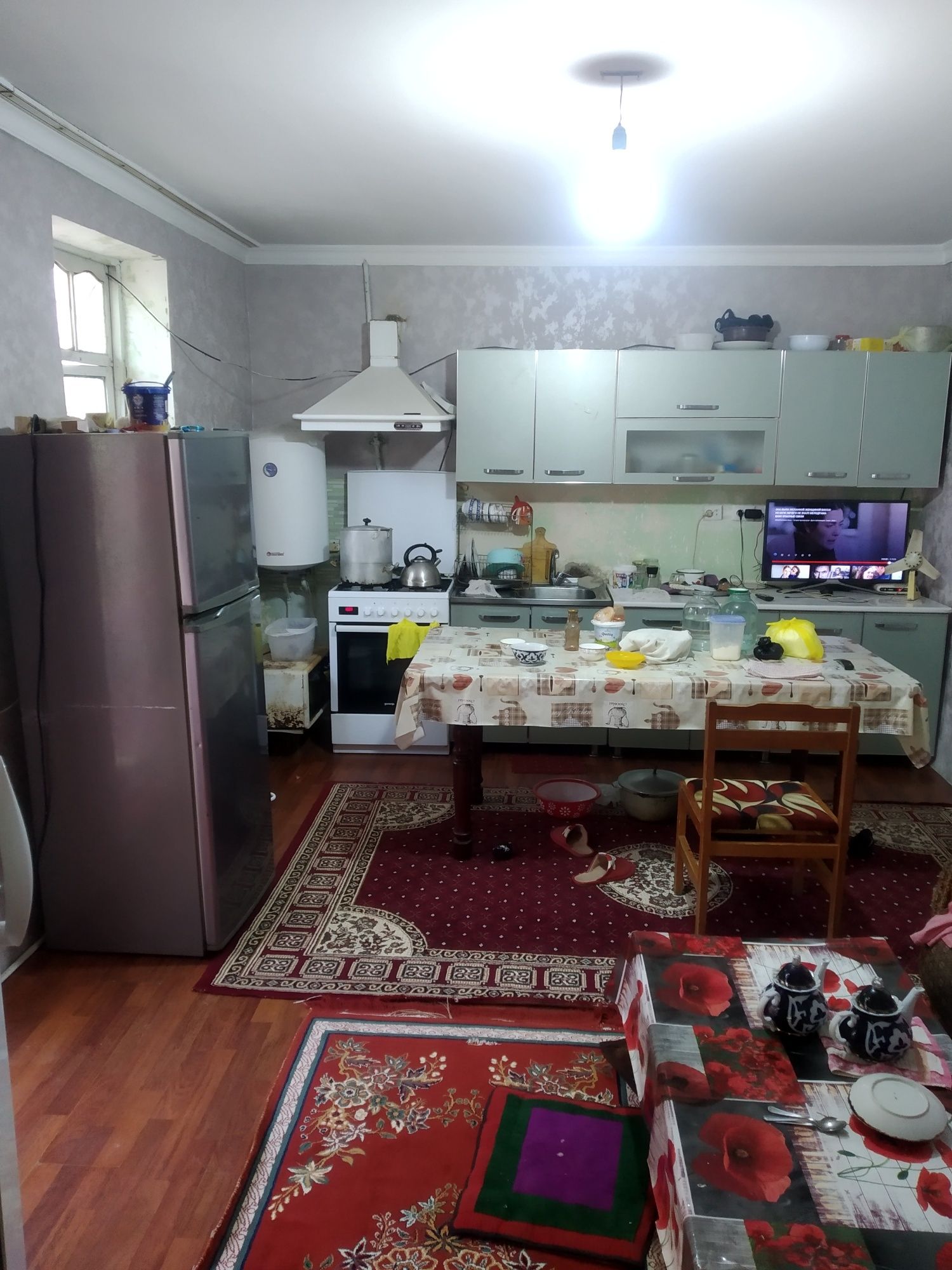 дом-Участок,8комнат Яшнобод ,Куйлюк кухня,ванная,2-туалетакла