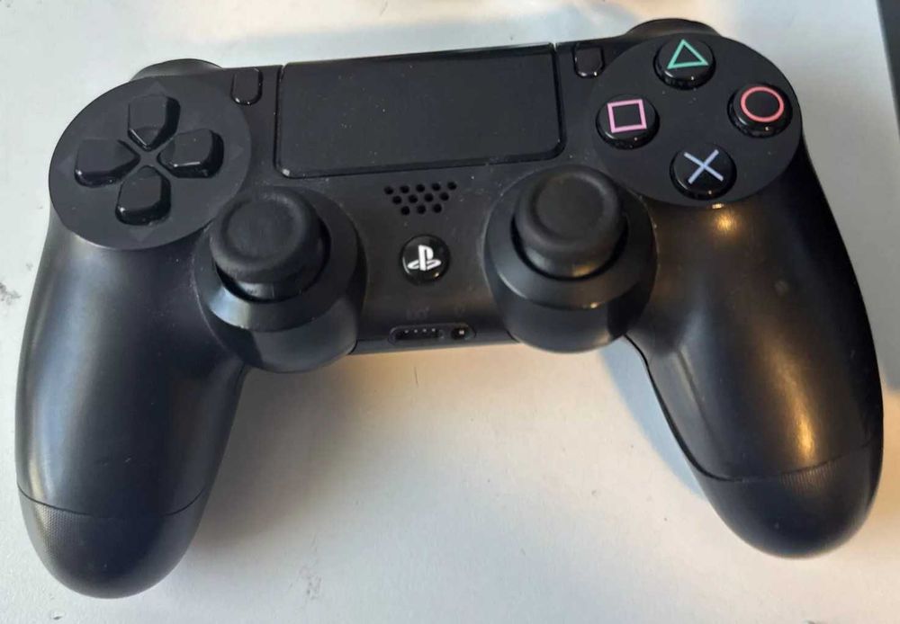 PS 4 Playstation 4 Sony PS4  500 Gb memorie + GTA 5