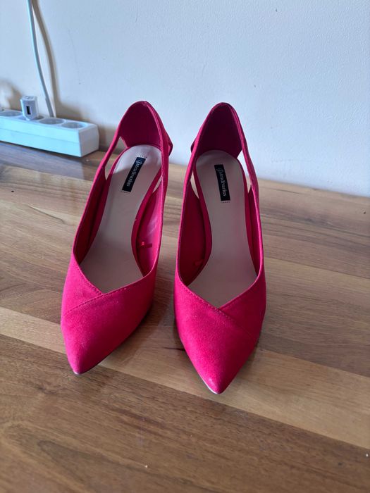 Pantofi rosii imitatie piele intoarsa marimea 37 Stradivarius