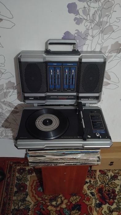 Продам Проигрыватель пластин за 5000тг. Район Бурова