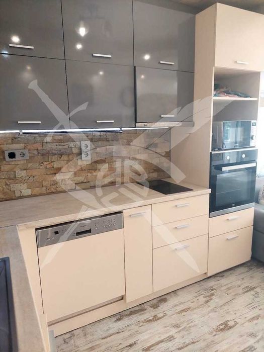 Продава се Тристаен апартамент в София, Люлин 3 - 88 кв.м за 2103 €/кв.м - Снимка #1