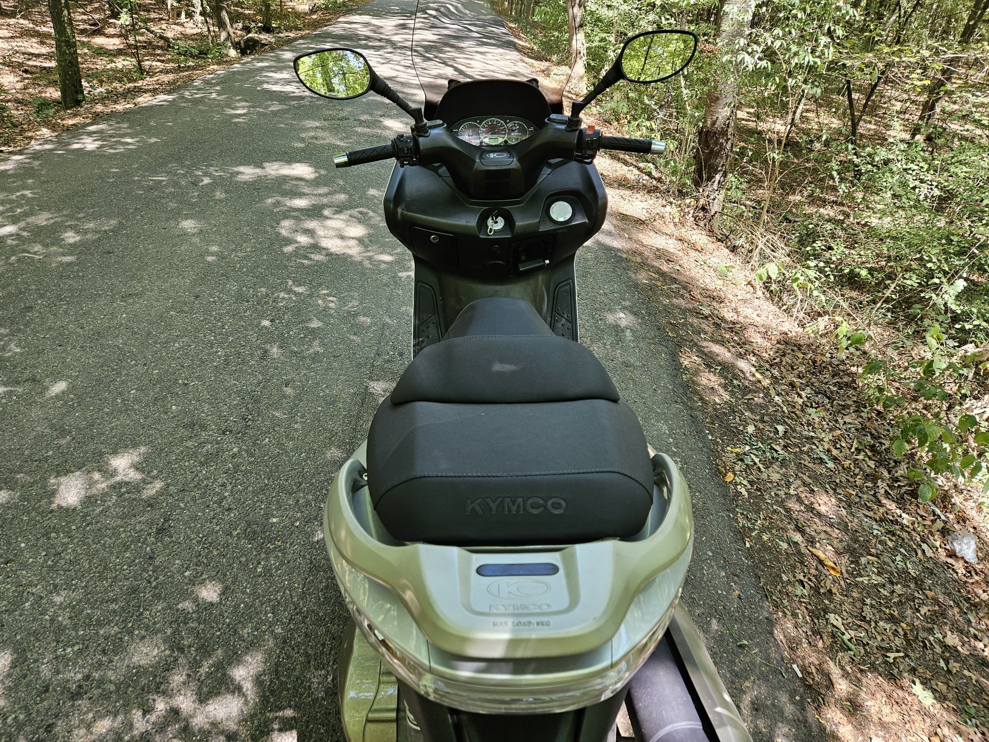 Scuter Kymco 500