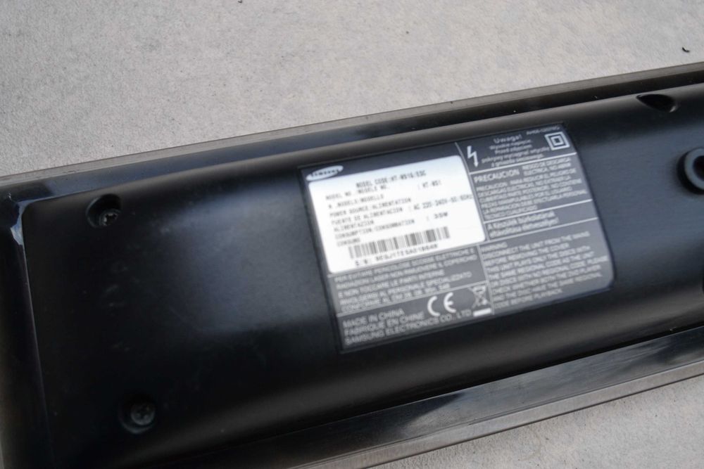 Soundbar Samsung HT WS1G/EDG  cu Subwoofer Wireless PS-WWS1 Defect