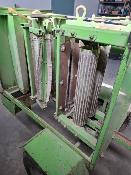 Mașina de curățat/spalat panouri cofraje doka cu perii rotative, 220V