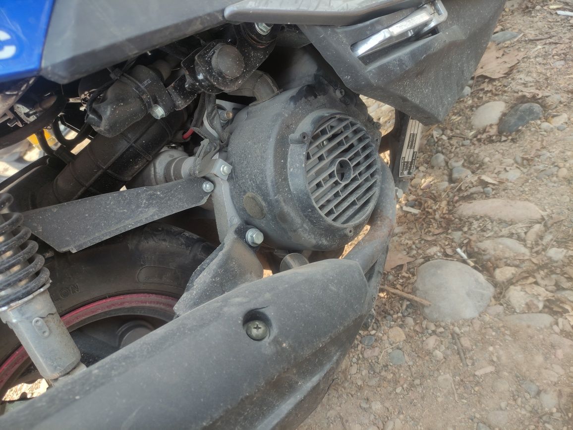 Baikend skuter 150 kubali 5 litr bak hajmi 100 km ga 2,5 - 3 litr yeyd