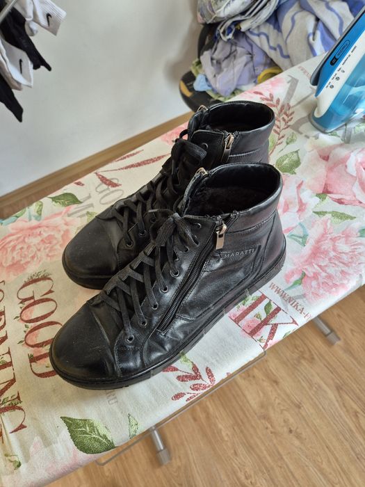 Продам ботинки зимние