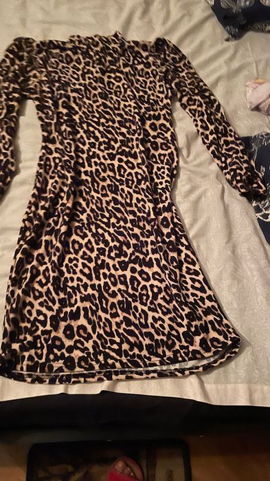 Rochii din materiale naturale, placute la purtat