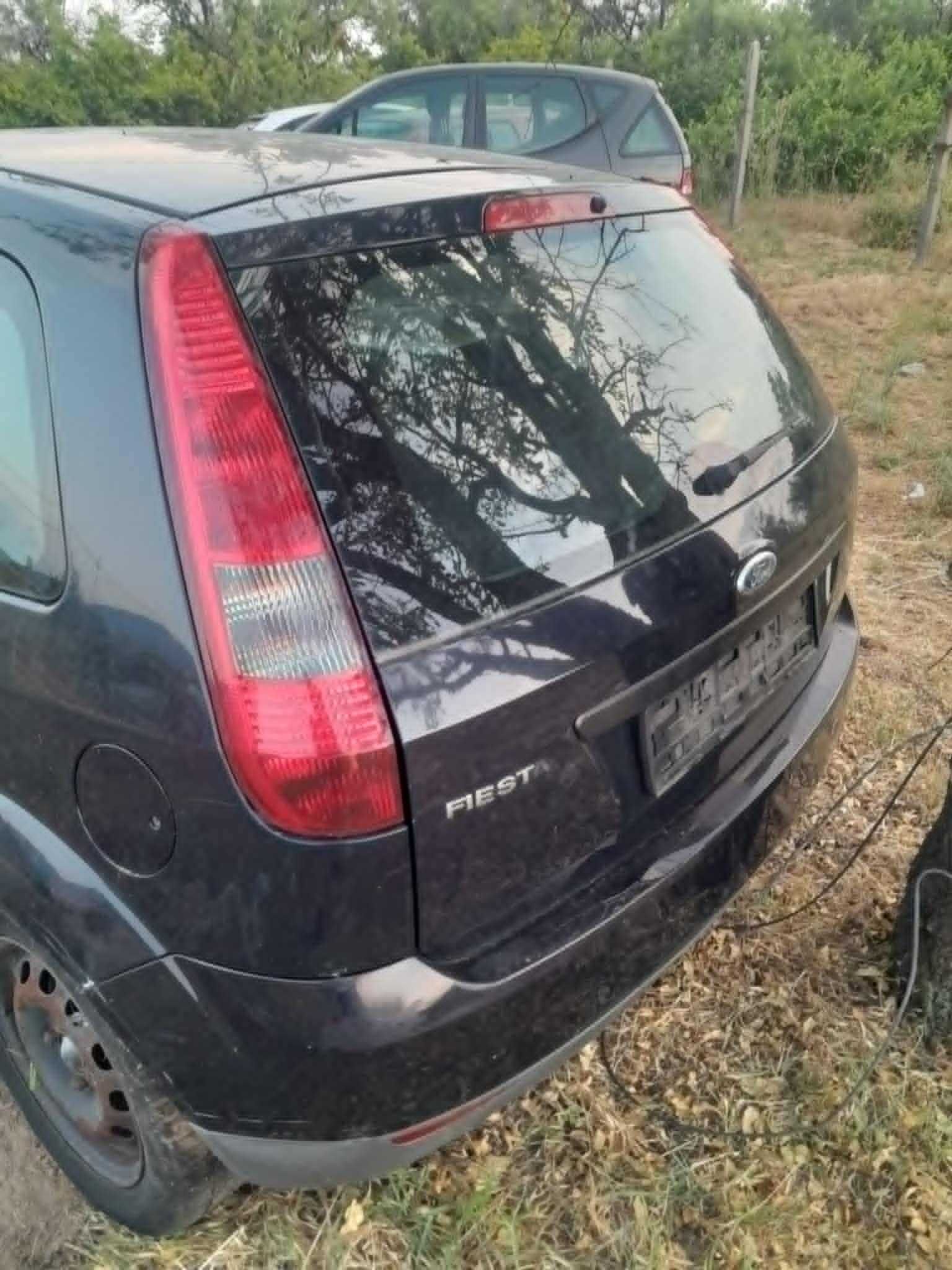 Ford Fiesta Mk6 2005г бензин 1.6 100hp