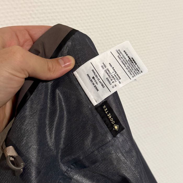 Nike ACG ( Gore-Tex, Arcteryx, Oakley, The North Face, Berghaus )
