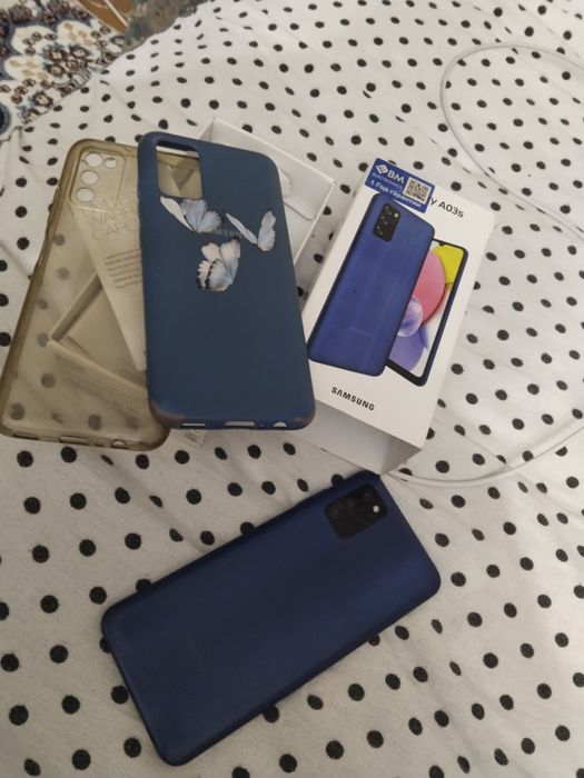 Телефон Самсунг использовала 1 год  в хорошо состоянии