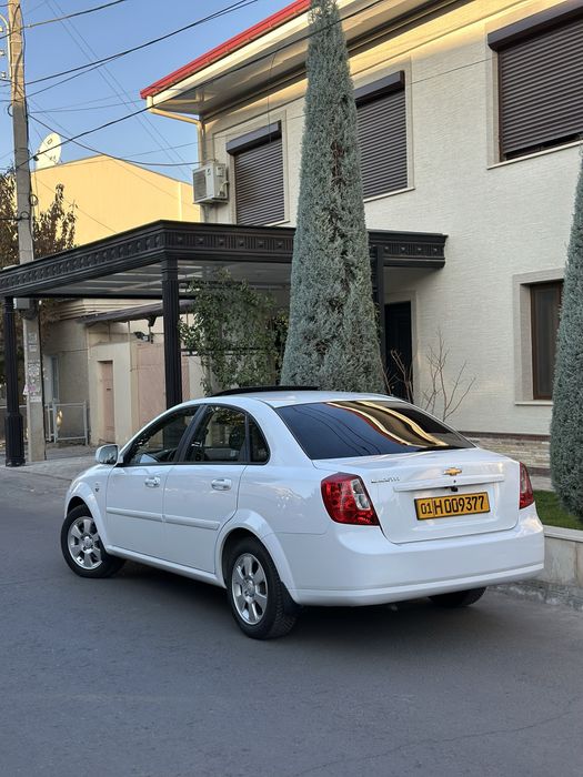 Продается Автомобиль JENTRA