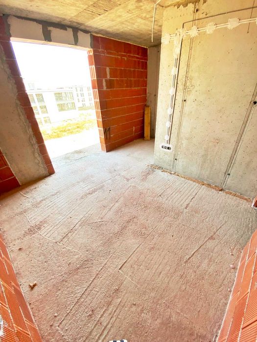 Тристаен Апартамент в Малинова Долина! Юг! Среден Етаж!