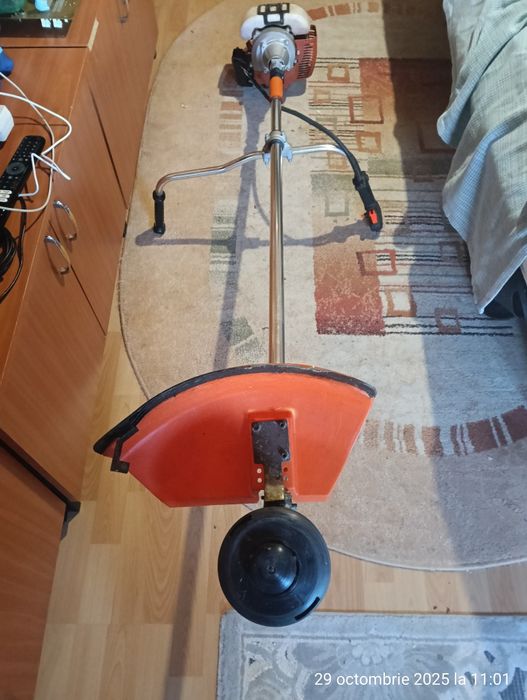 Vand motocoasa Ruris